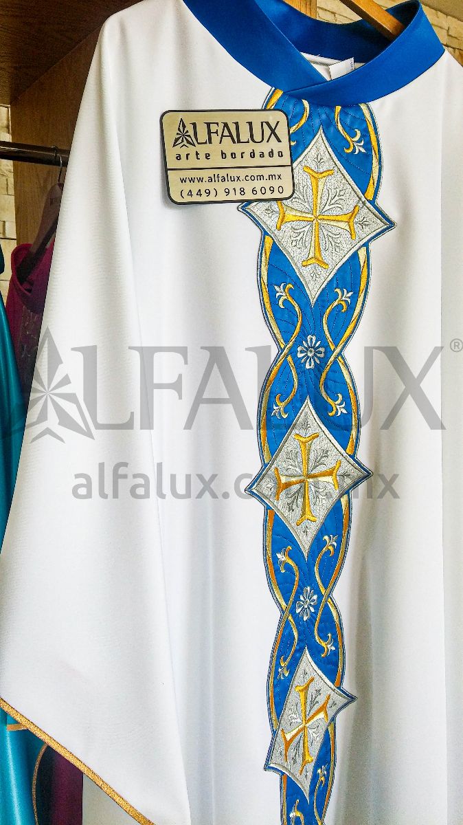 05 FRANCES SILUETA CRUZ Central 033